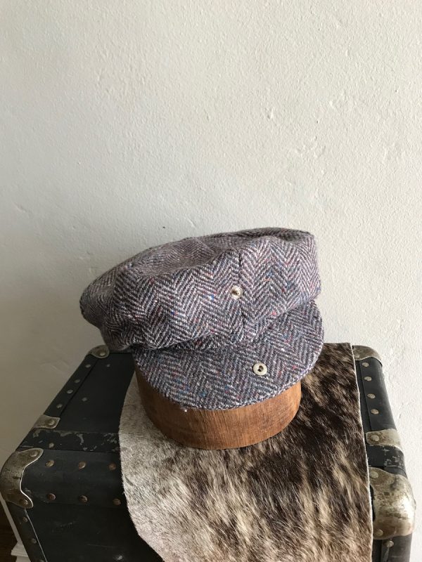 NEWSBOY 8PANEL BLUE CAP TWEEED V PATTERN BUTTON TOP - Image 4