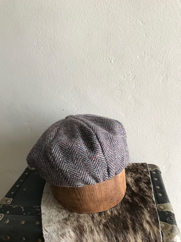 NEWSBOY 8PANEL BLUE CAP TWEEED V PATTERN BUTTON TOP - Image 3